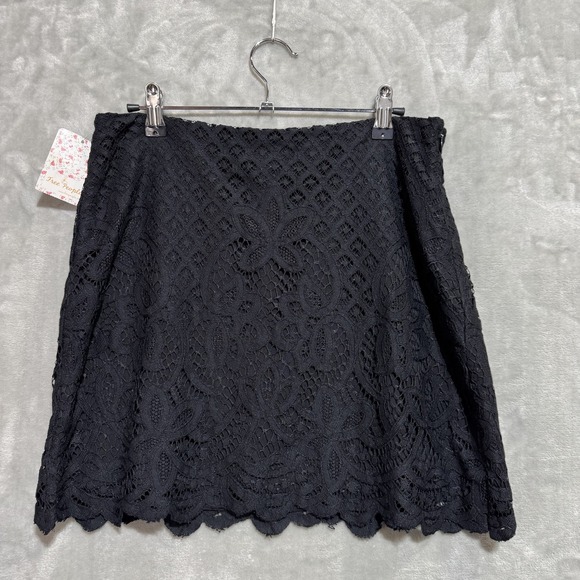 Free People Dresses & Skirts - Free People Skirt Womens Size 8 Black Lace Floral A Line Mini Scallop Hem NWT